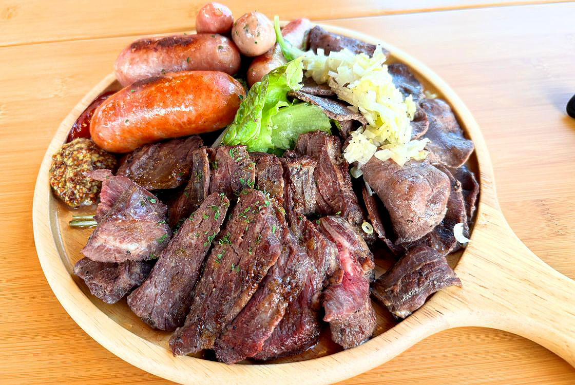やすらぎガーデン 2026の肉料理
