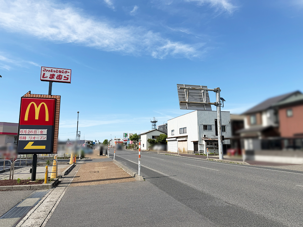 マクドナルド 8号線白根店の場所