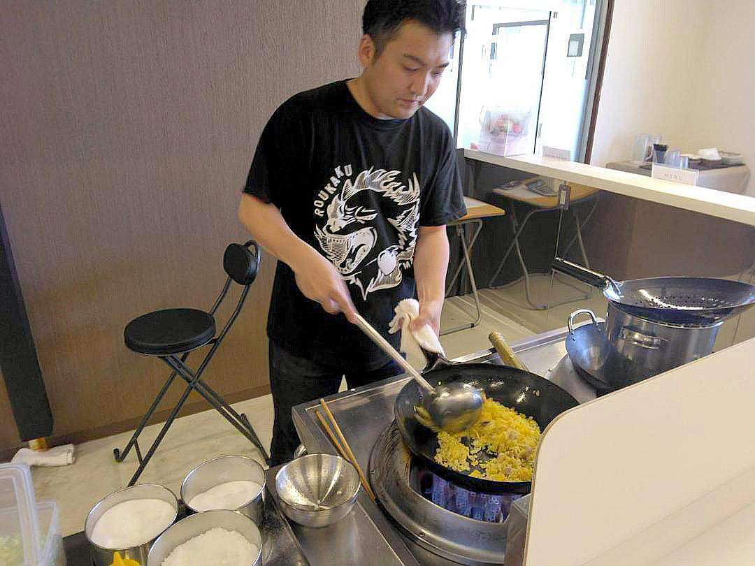 野狼炒飯のオーナー