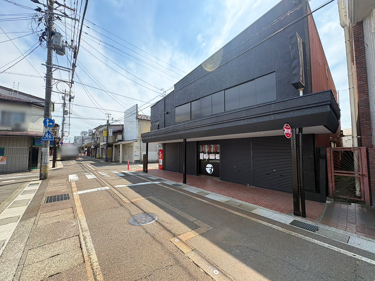 おでん専門 すりみ屋の外観