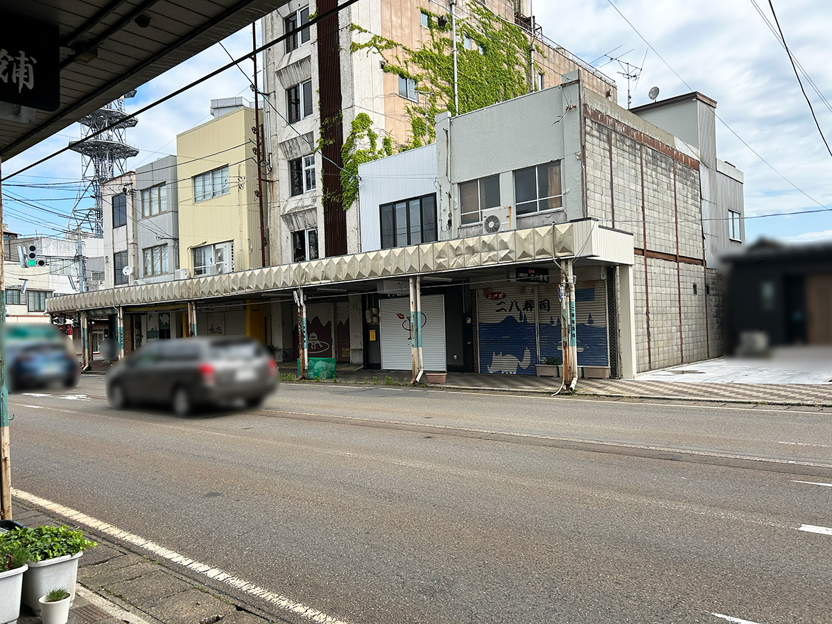 PALACEの周辺