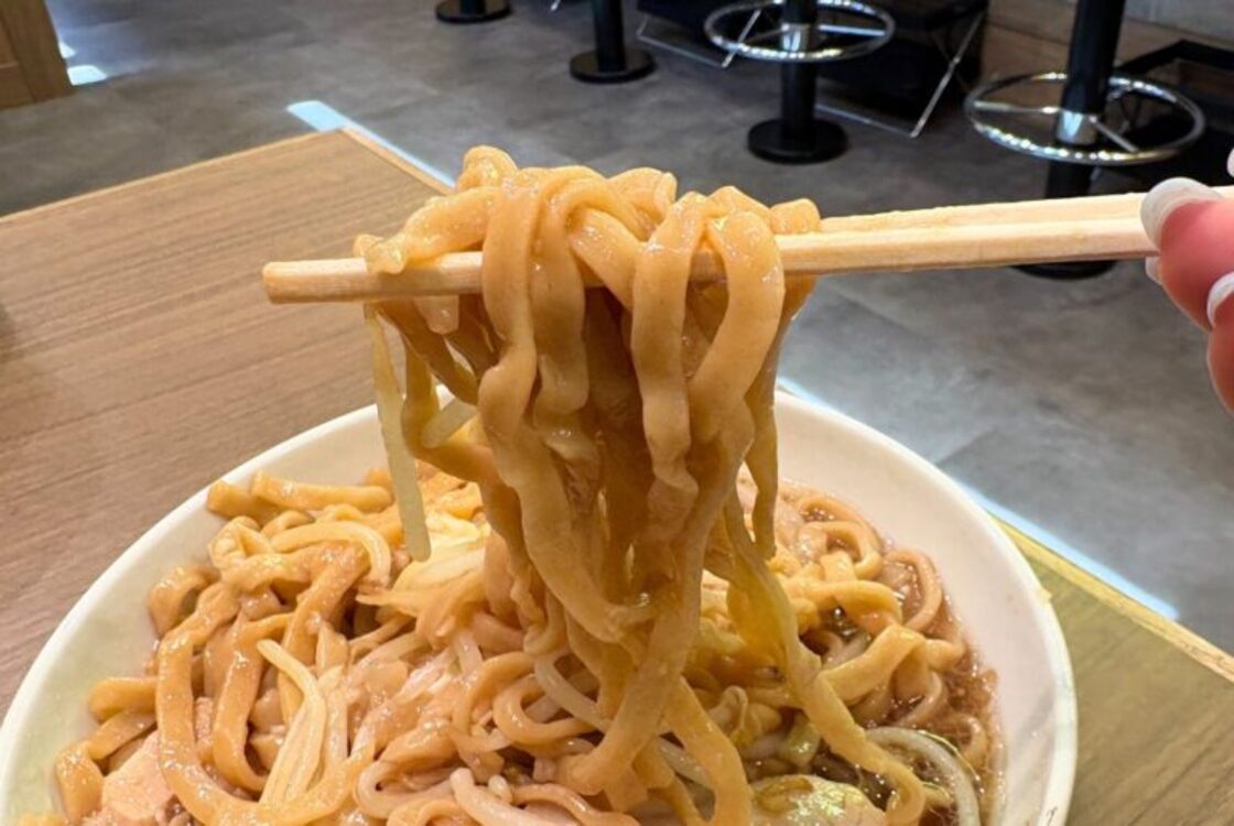 夢にカケハシ響けハレノヒの豚ラーメン