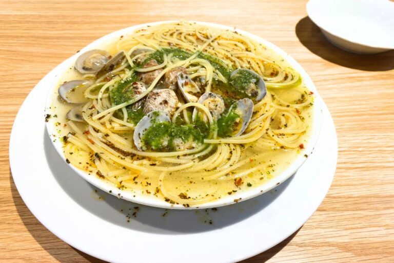 アサリの塩味のスパゲッティ