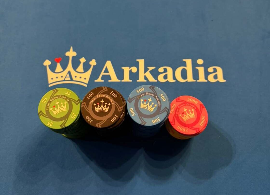 Poker Bar Arkadiaのポーカーテーブル