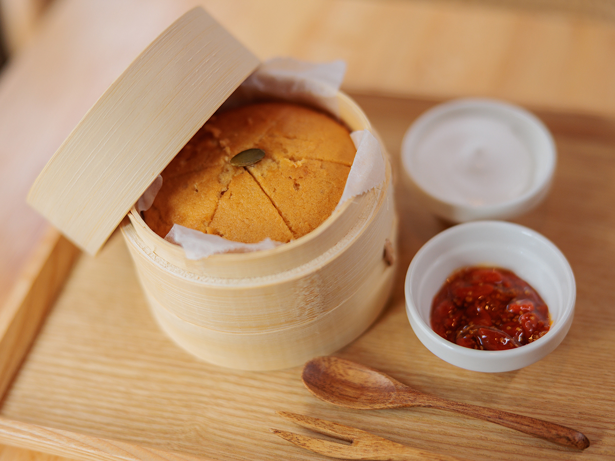 参道カフェ 香茶甜の薬膳米粉蒸しケーキ