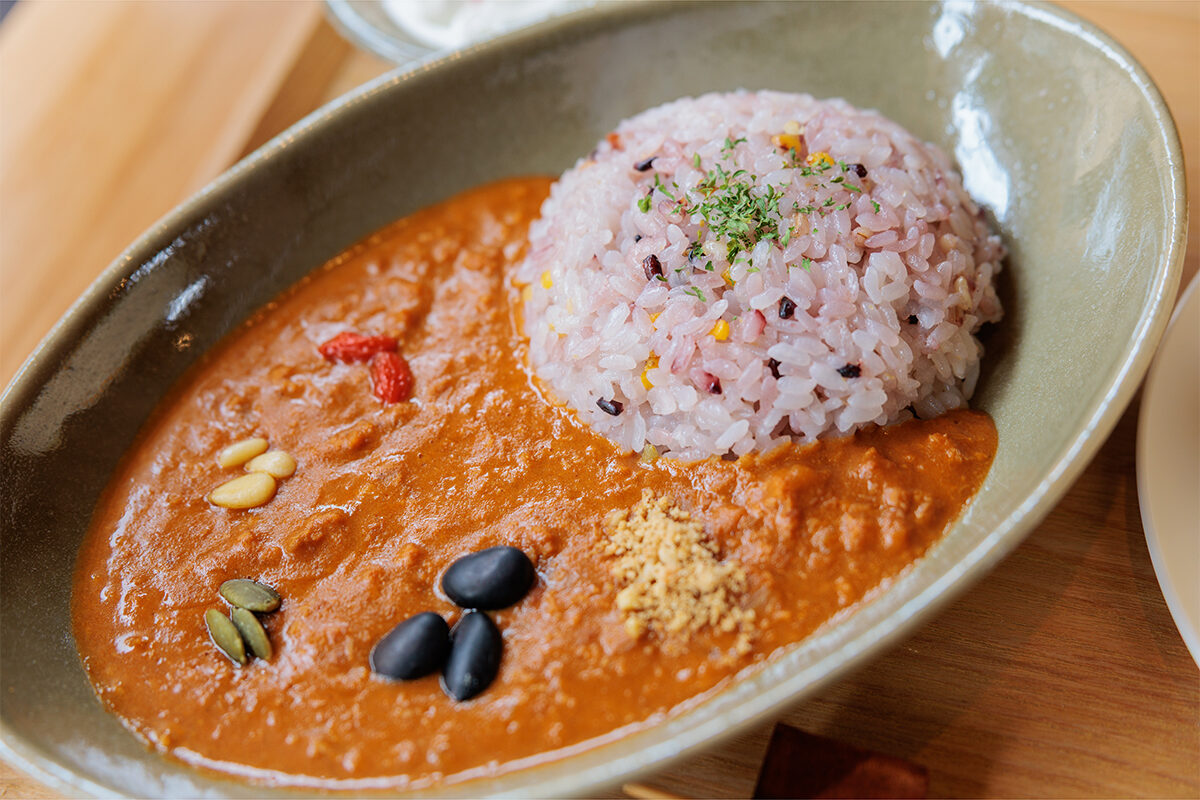 参道カフェ 香茶甜の蒸籠蒸し野菜と薬膳カレー