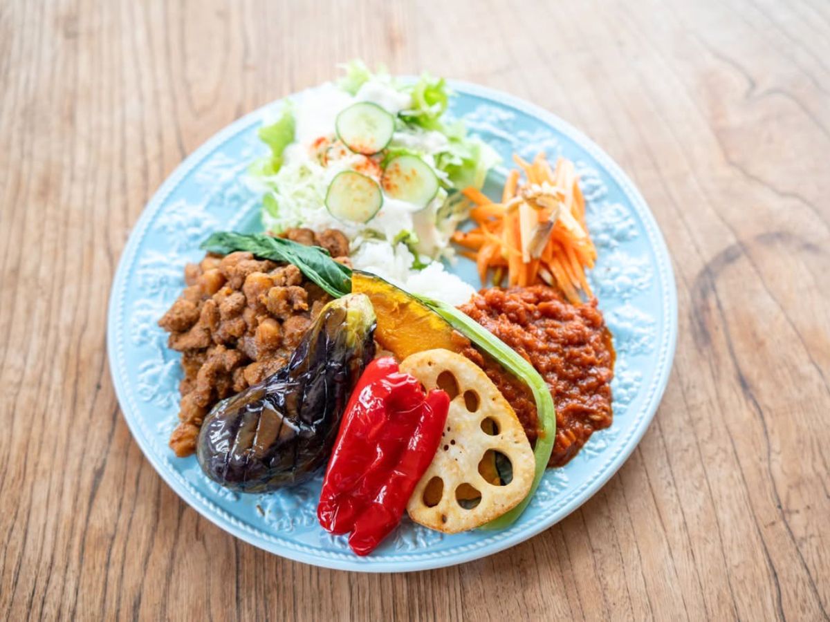わっかのよくばりあいがけカレー