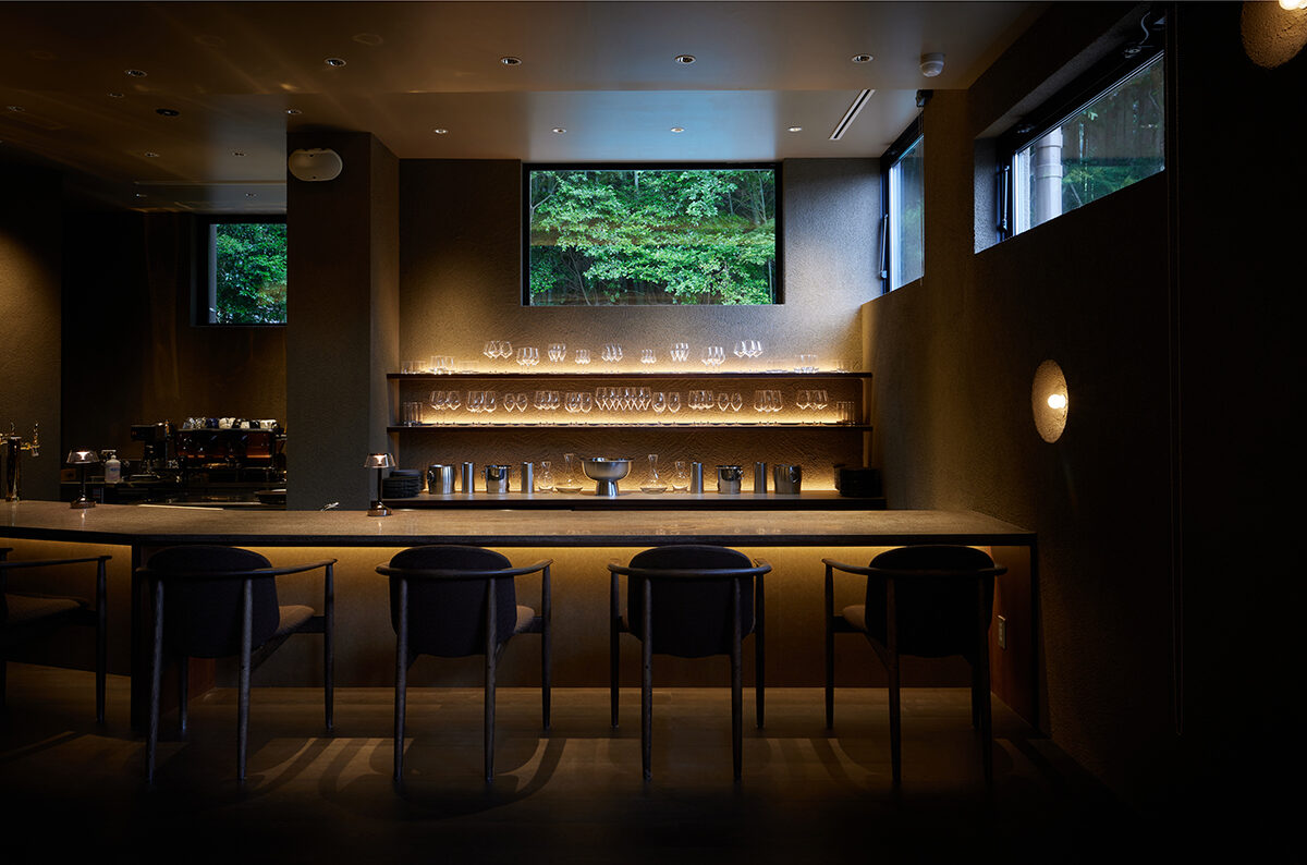 ・・・and Fの店内