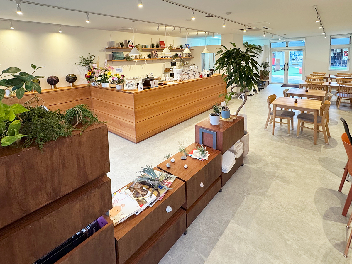 THE PARKSIDE CAFE_内装
