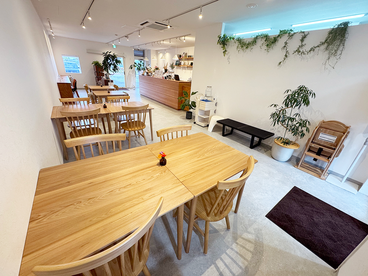 THE PARKSIDE CAFE_内装