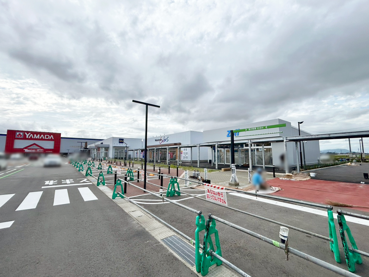 Zoff そよら三条須頃店の場所