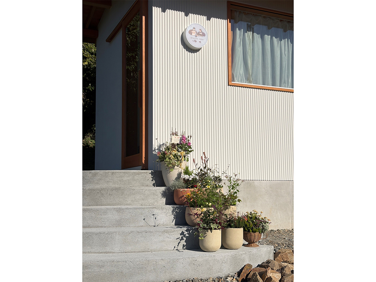 OYATSU CAFE ゆのの外観